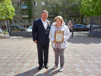 Сергей Агапов поздравил сотрудников областного кардиологического диспансера с Днем Победы
